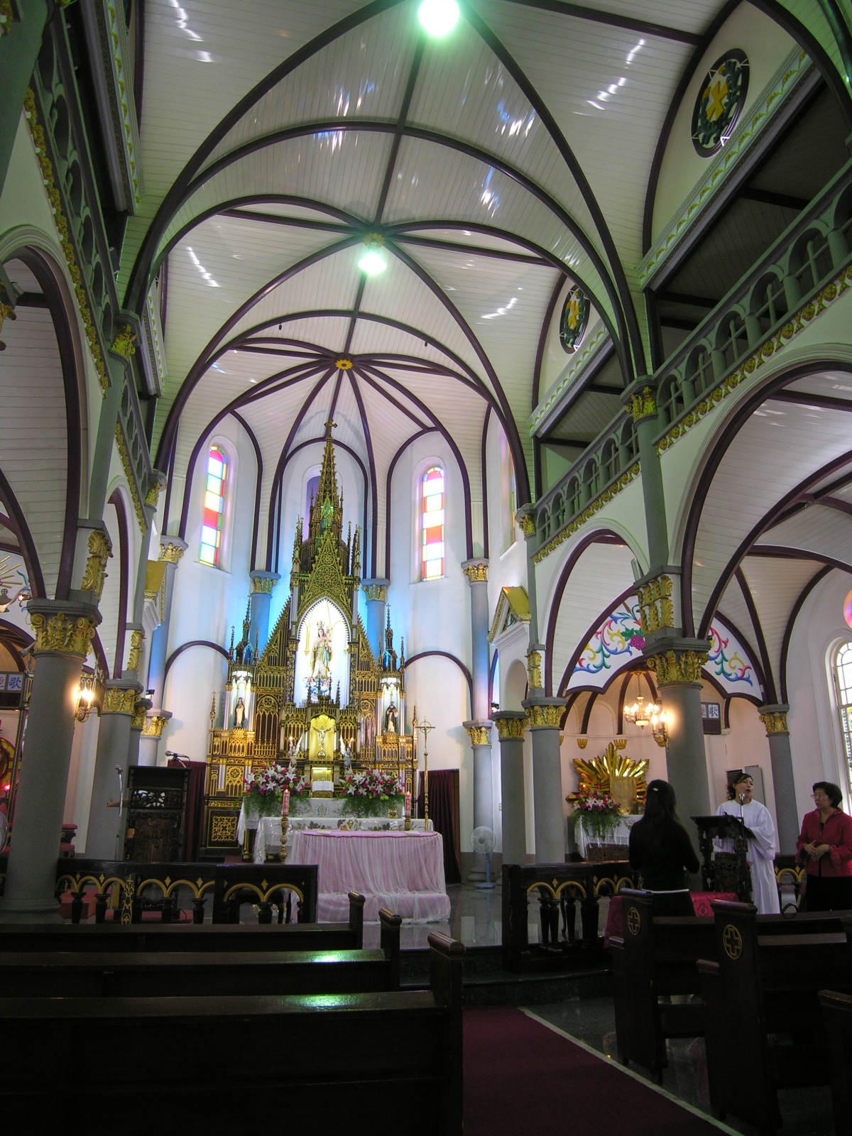 玫瑰聖母聖殿主教座堂