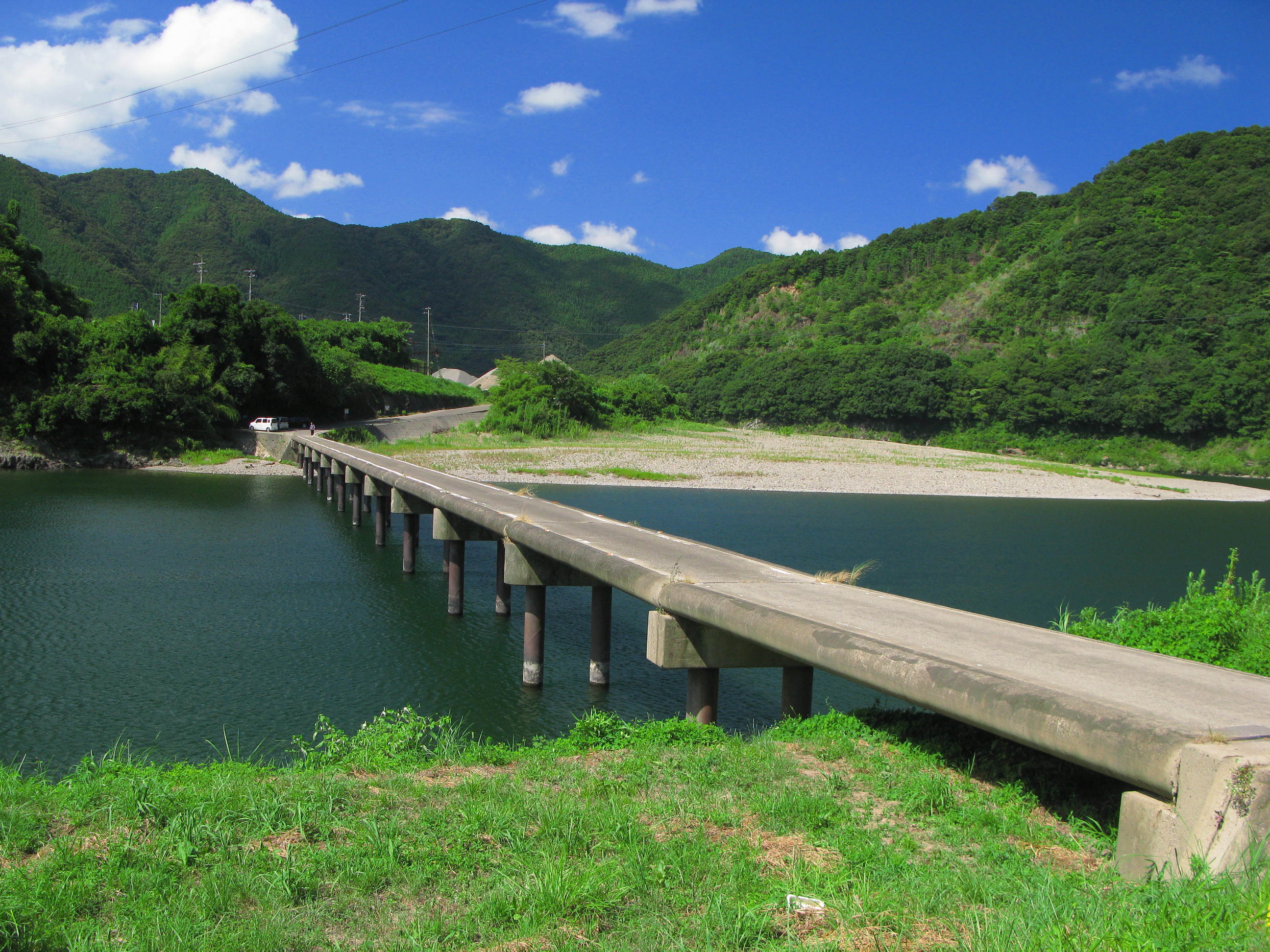 三里沈下橋