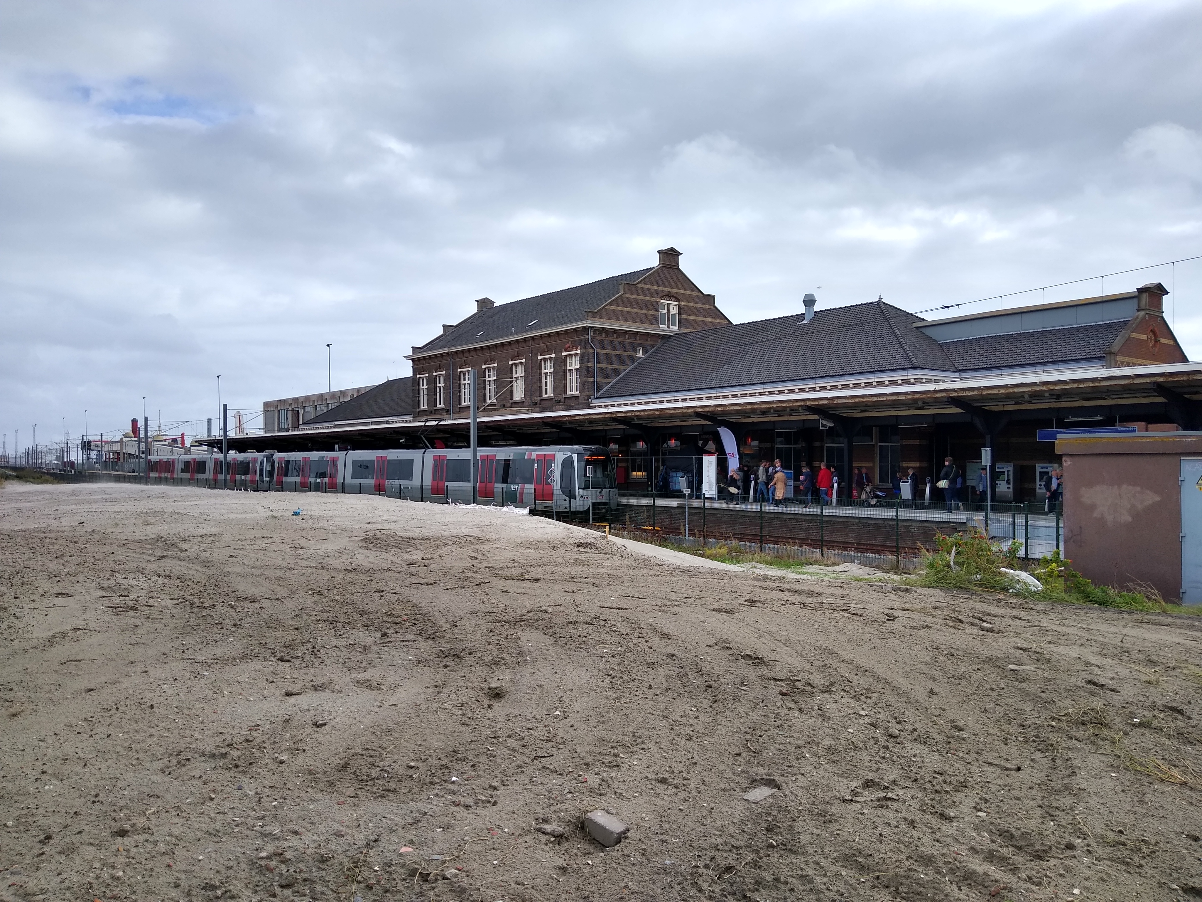 Hoek van Holland Haven railway station