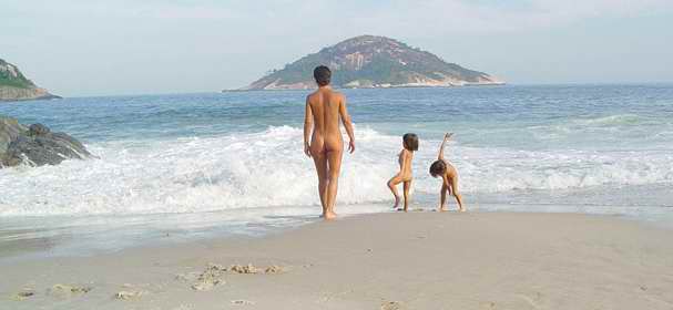 Praia do Abrico