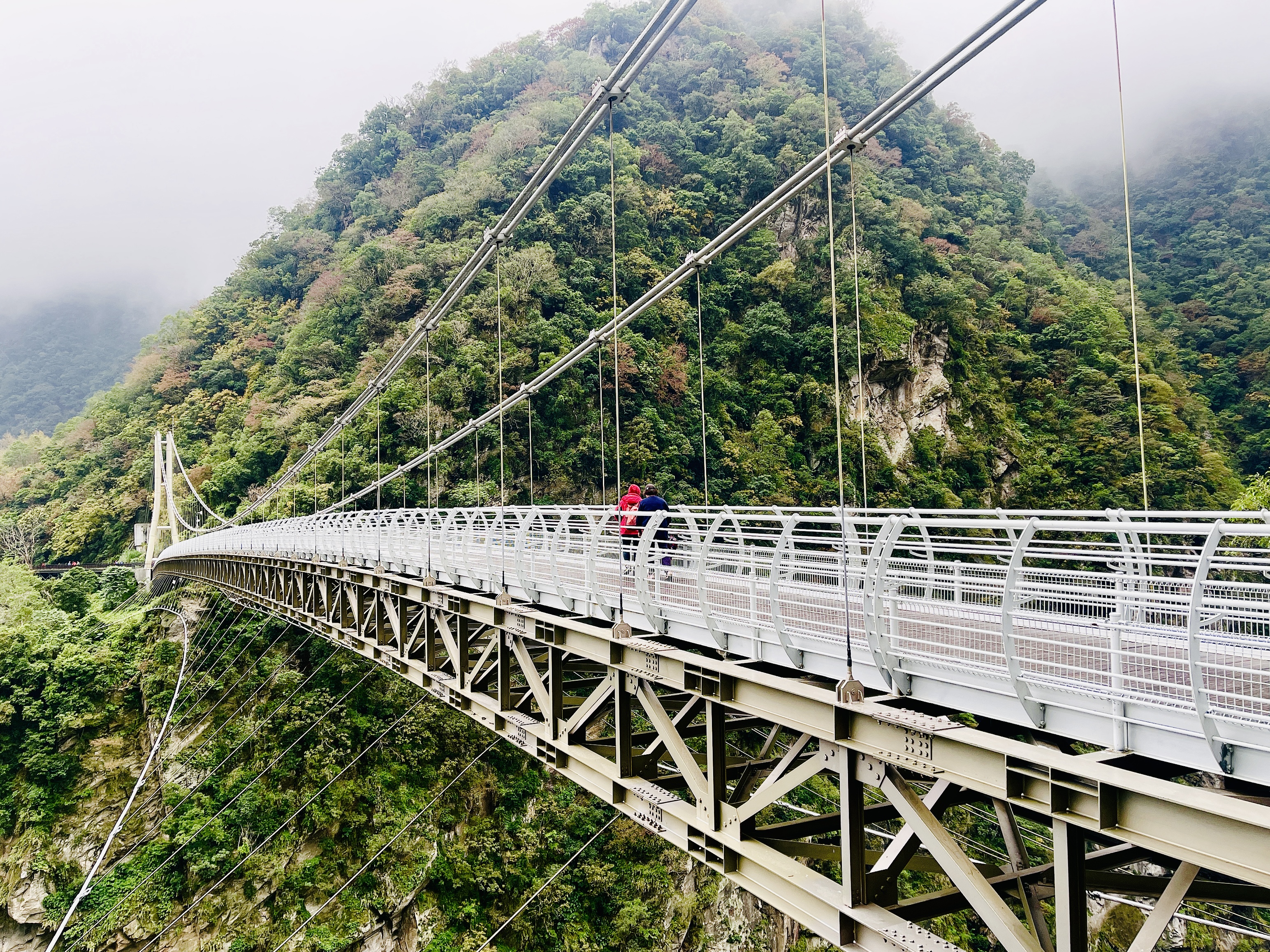 山月吊橋