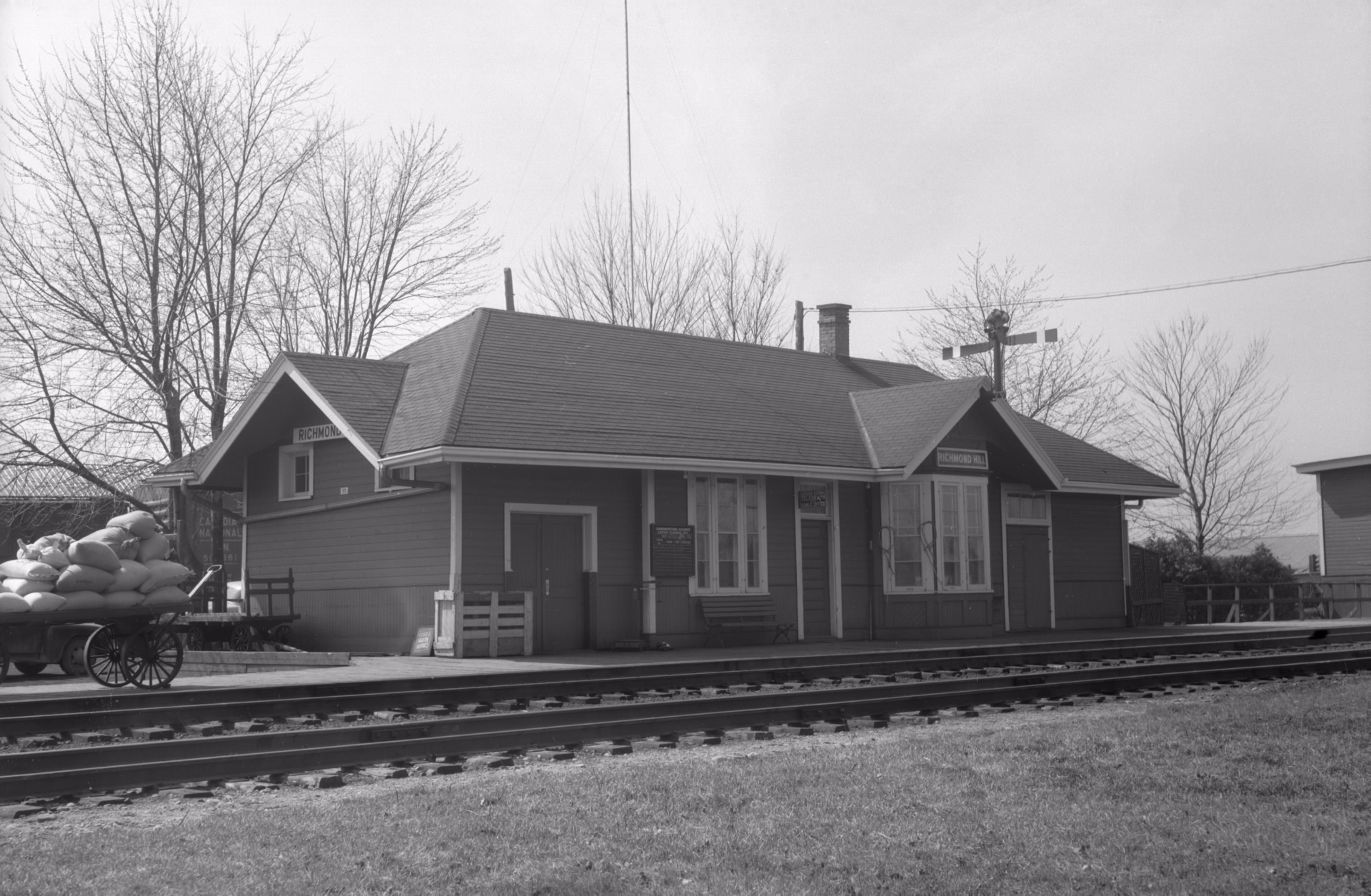 Richmond Hill GO Station