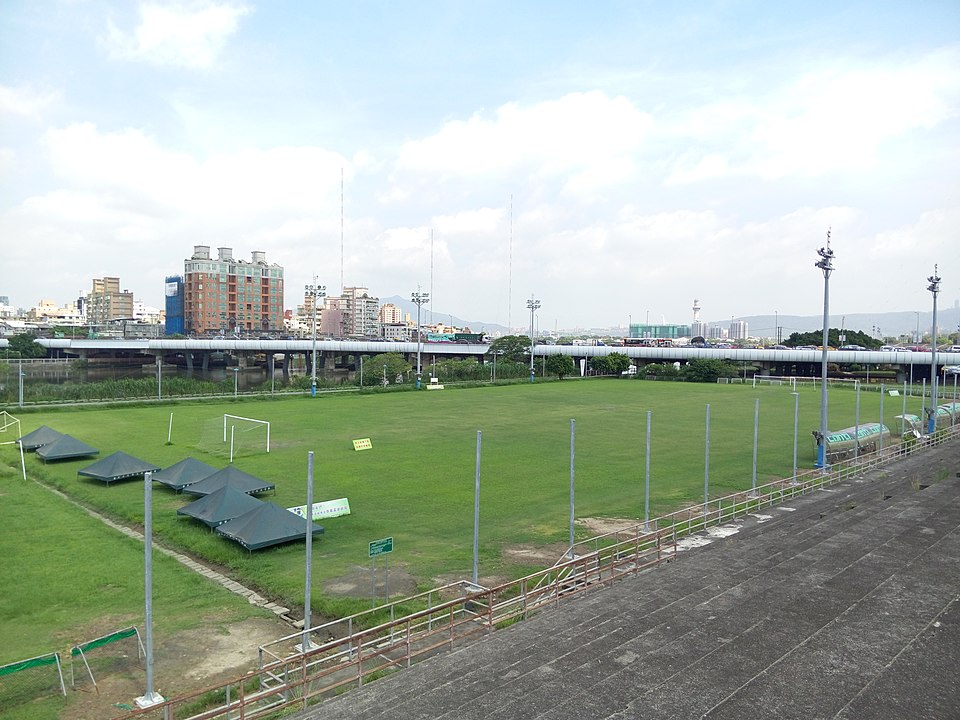 百齡河濱公園