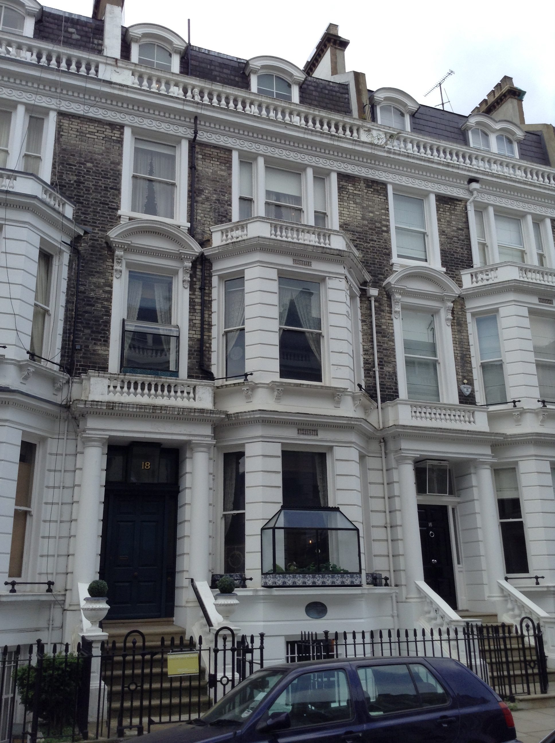 18 Stafford Terrace