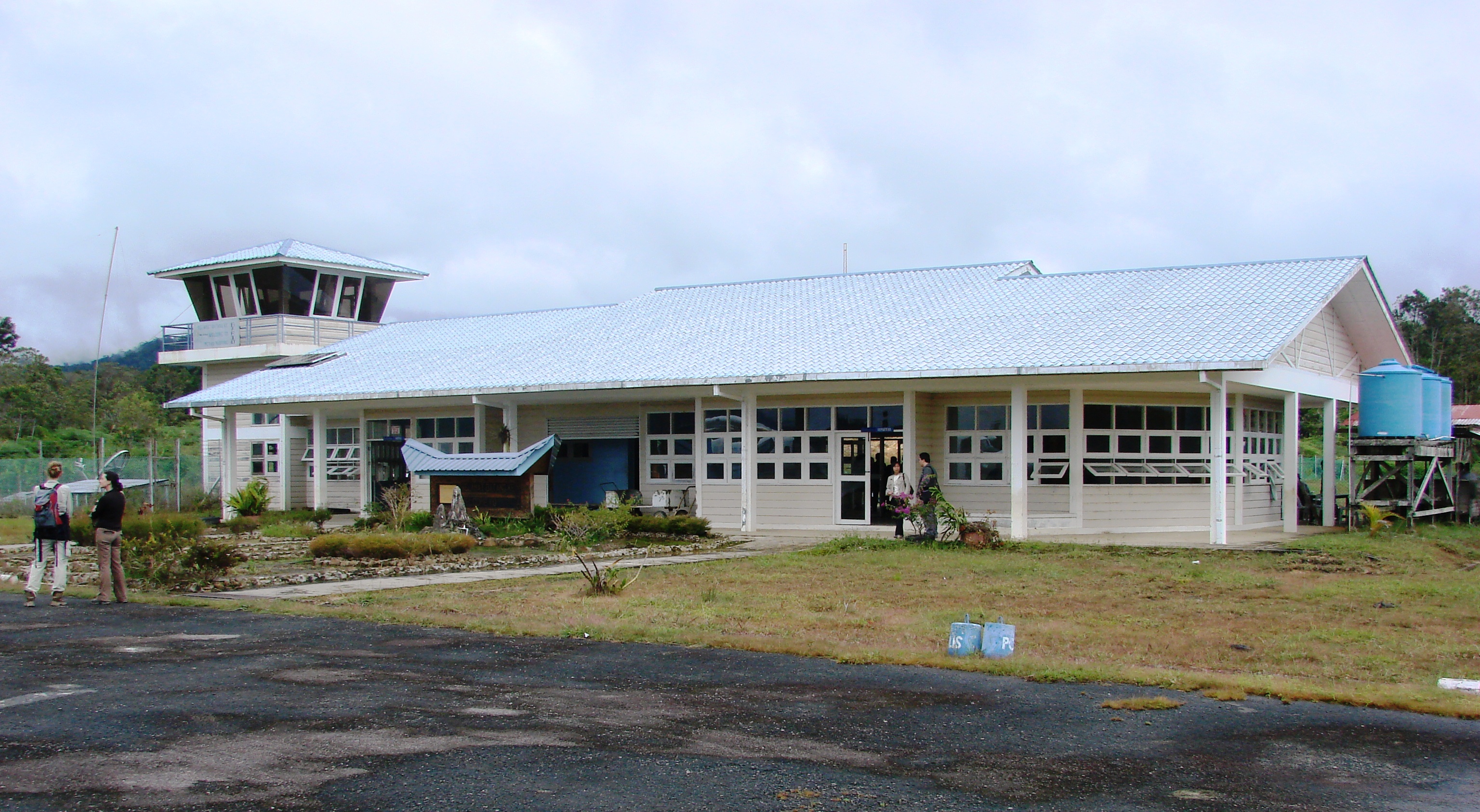 巴里奧機場