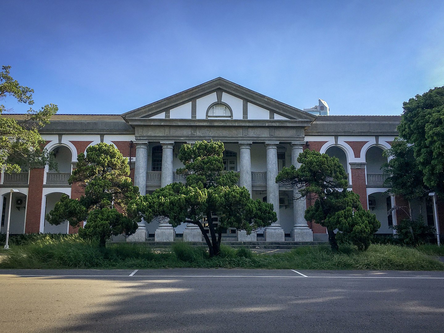 成功大學舊文學院及大成館