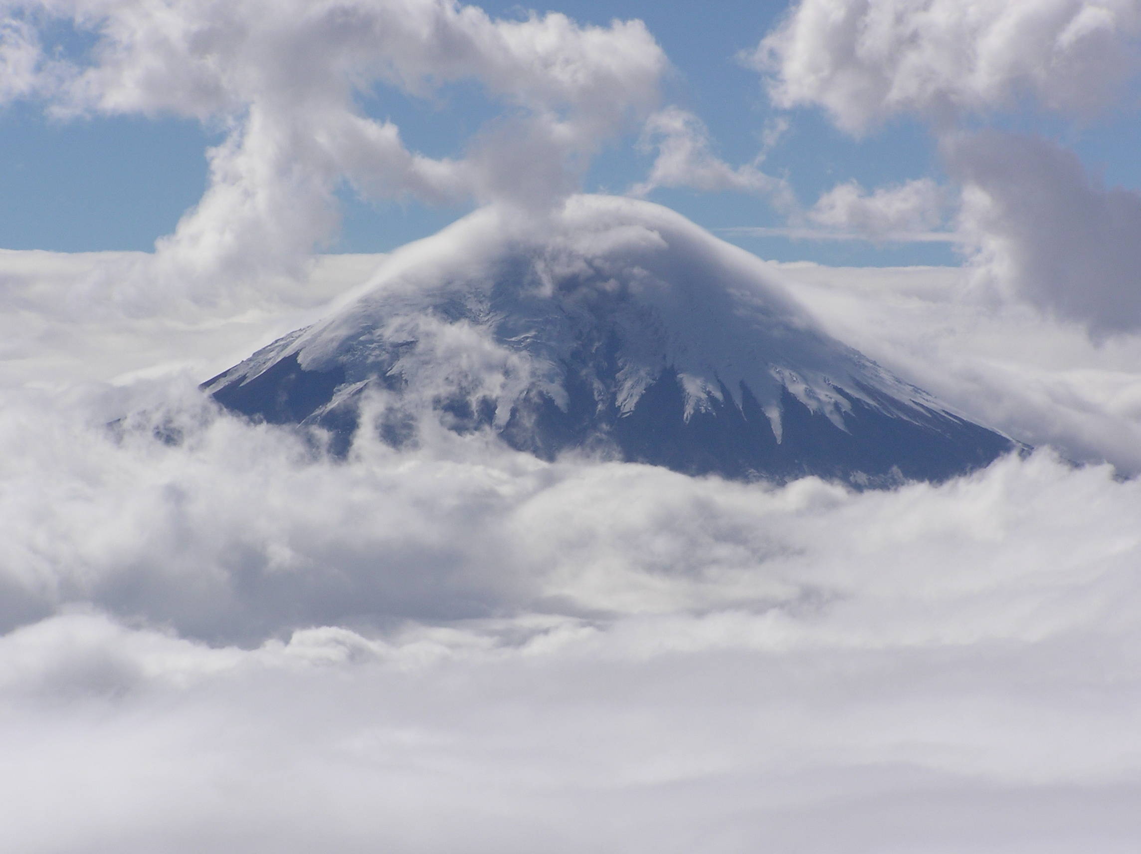 科托帕希火山