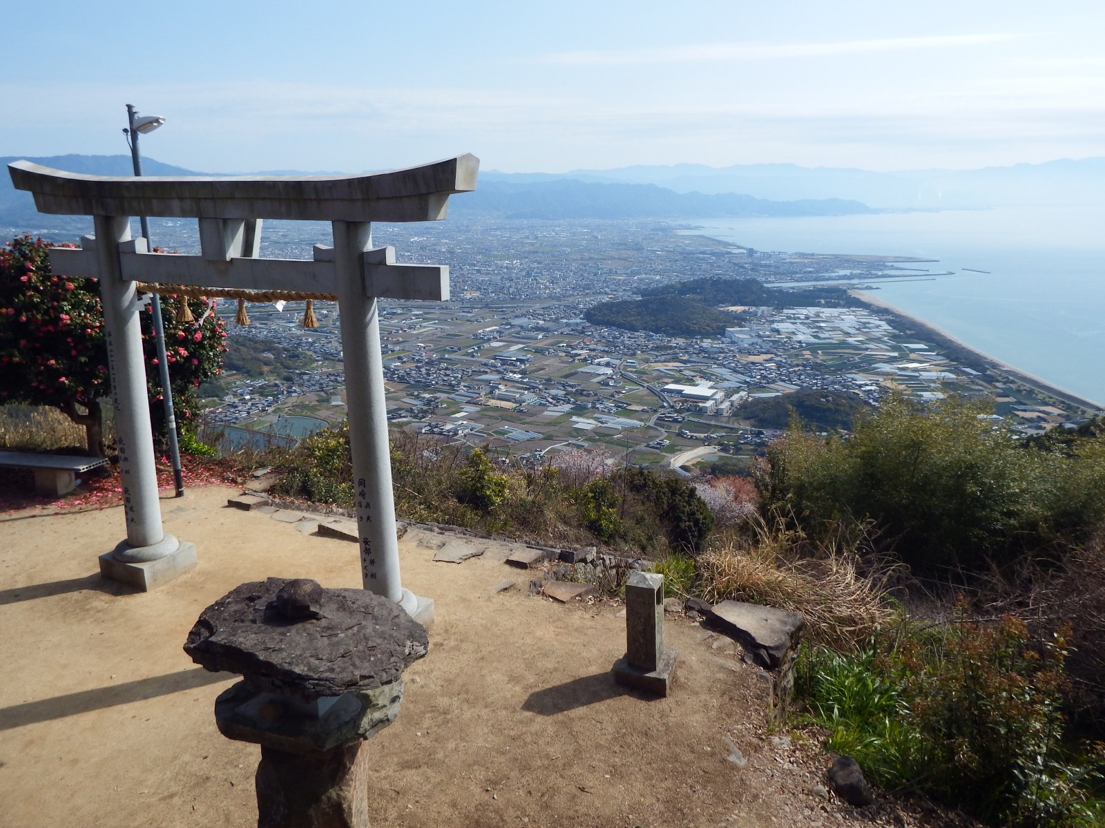 高屋神社