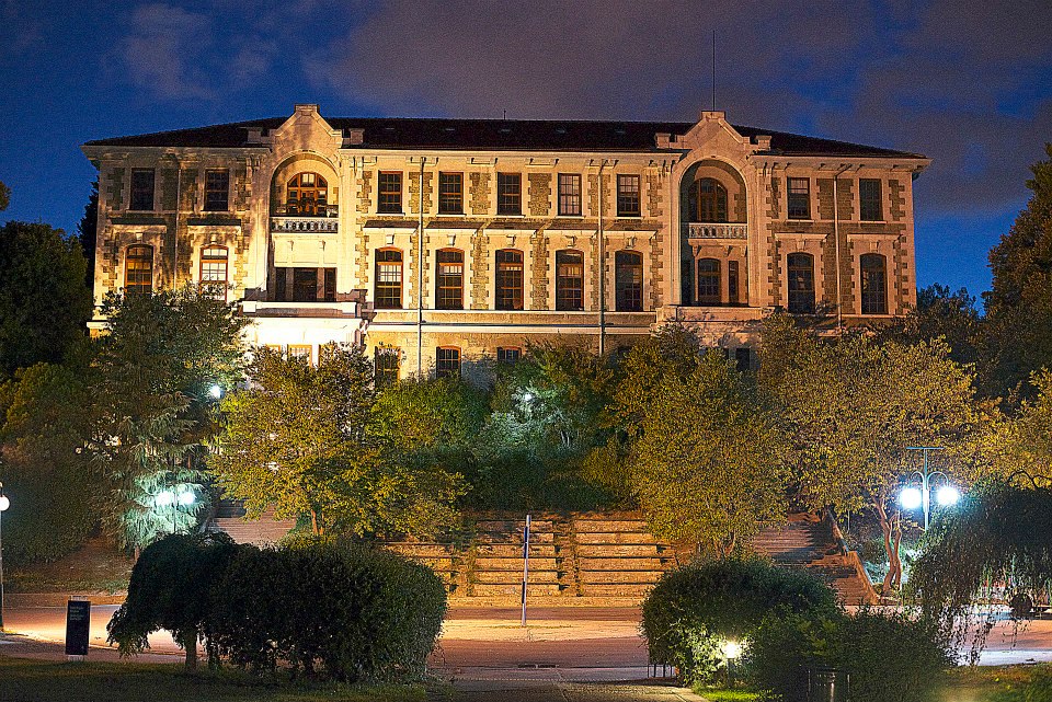 海峽大學