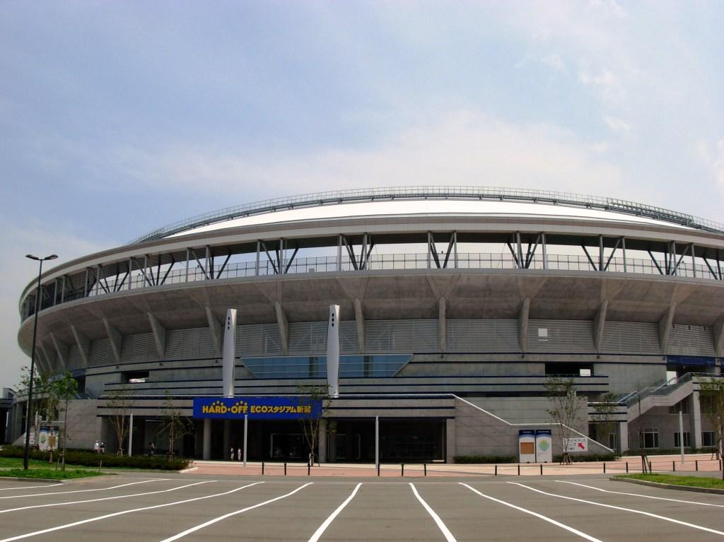 新潟縣立棒球場