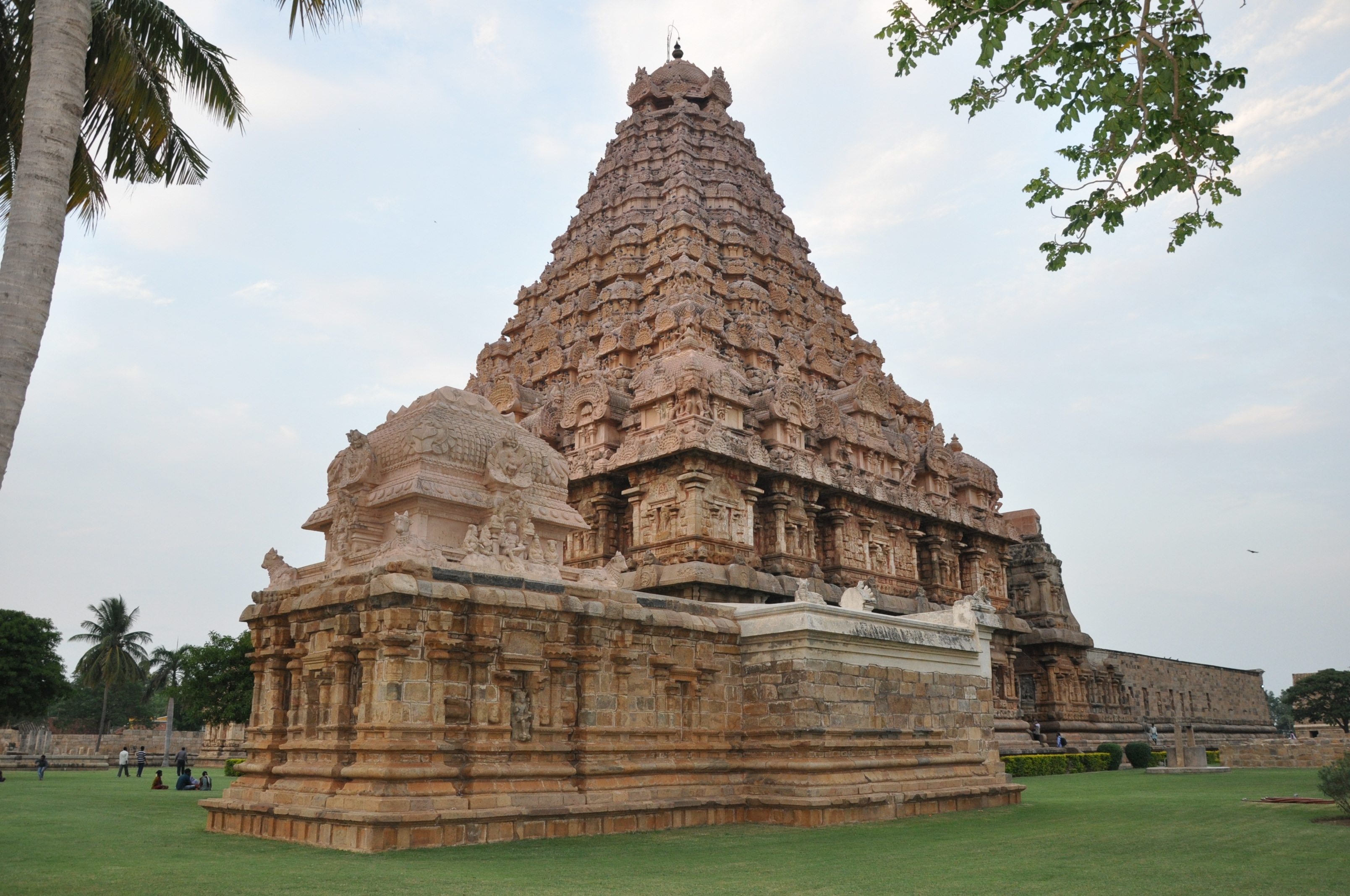 Great Living Chola Temples