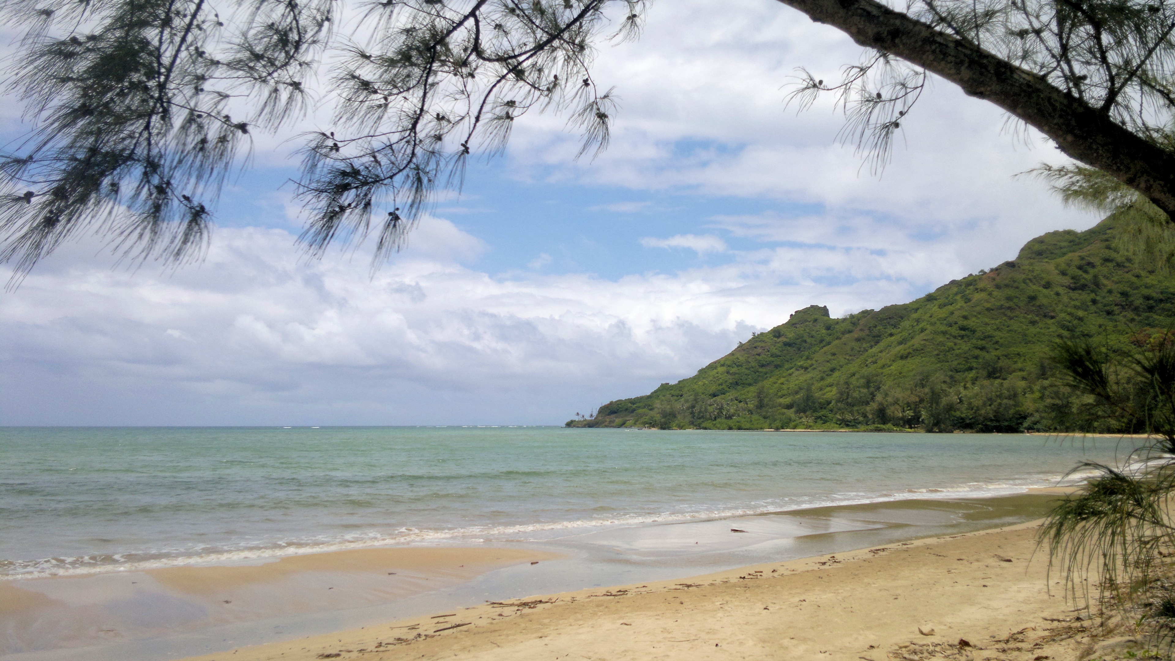 Kahana Bay Beach Park